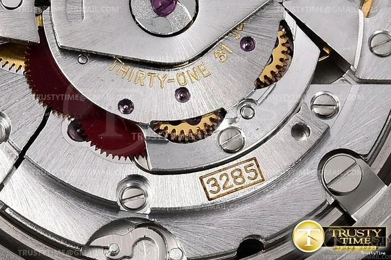 0325 ROLGMT166 – GMT II Snug 977